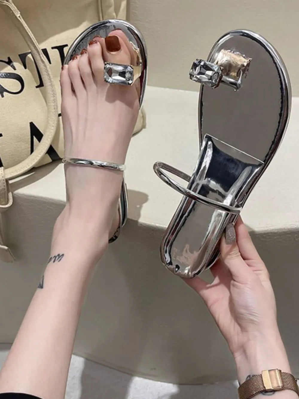 Round Toe Flats Sandals